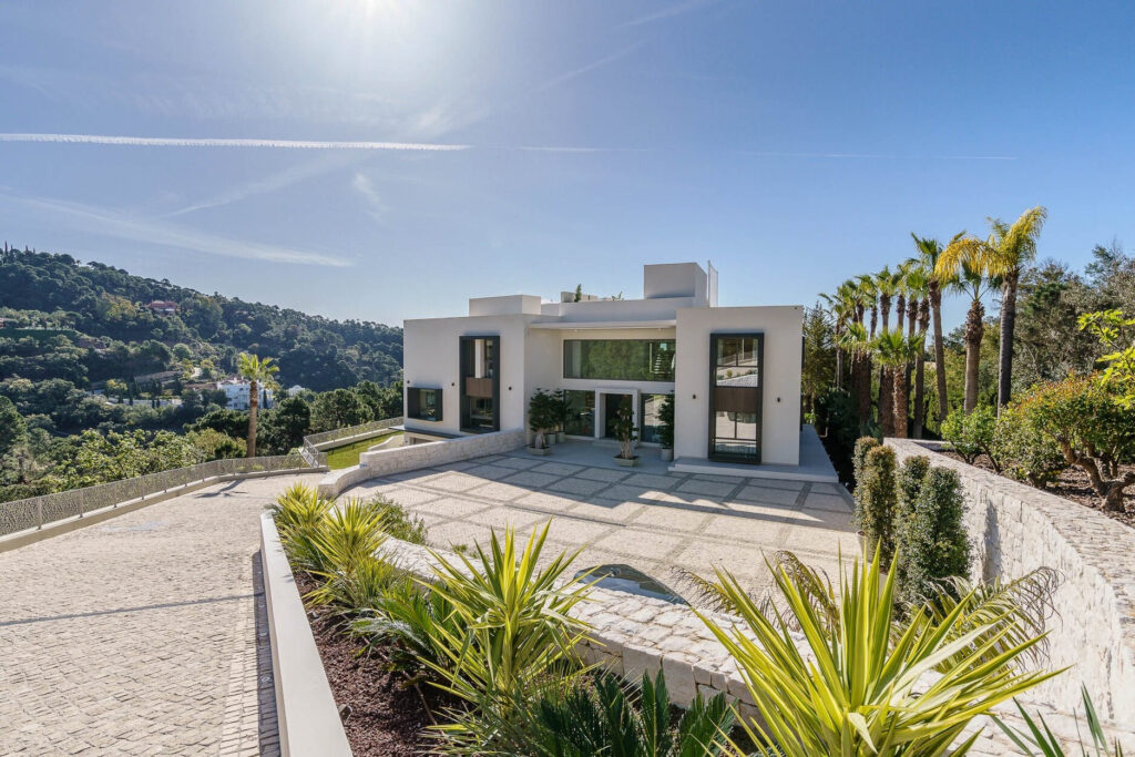 Villa in Benahavis — Ref. V6177