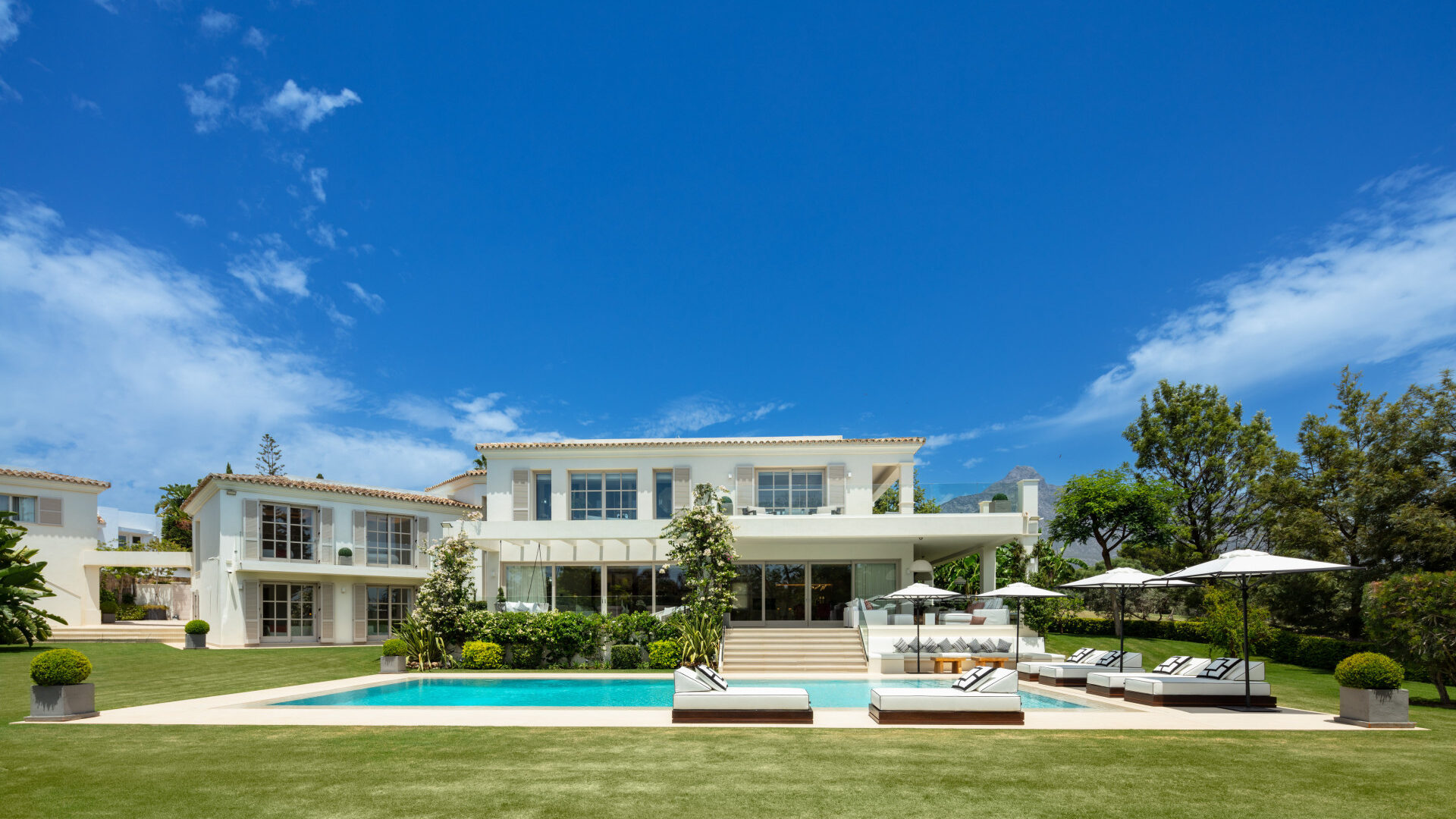 Villa in Marbella — Ref. V6122