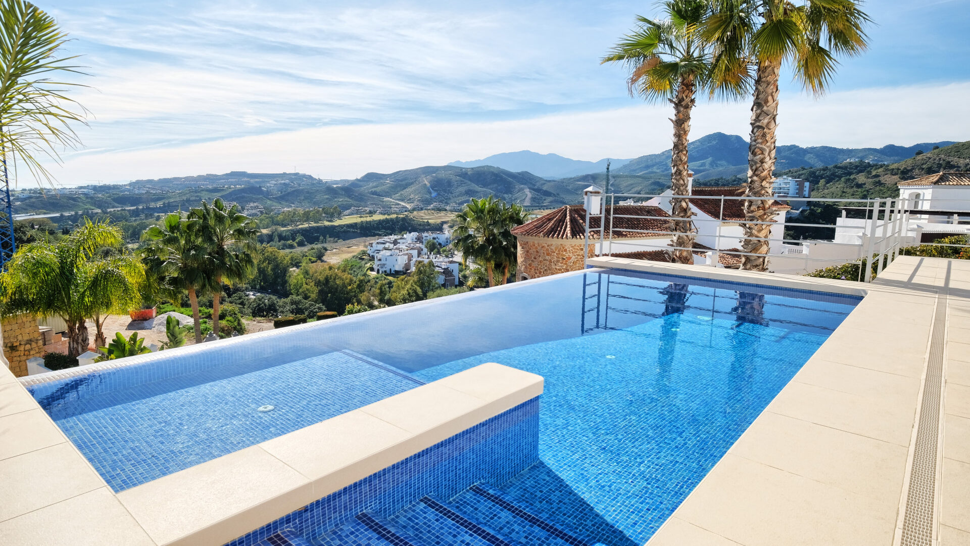 Villa in Benahavis — Ref. V4599