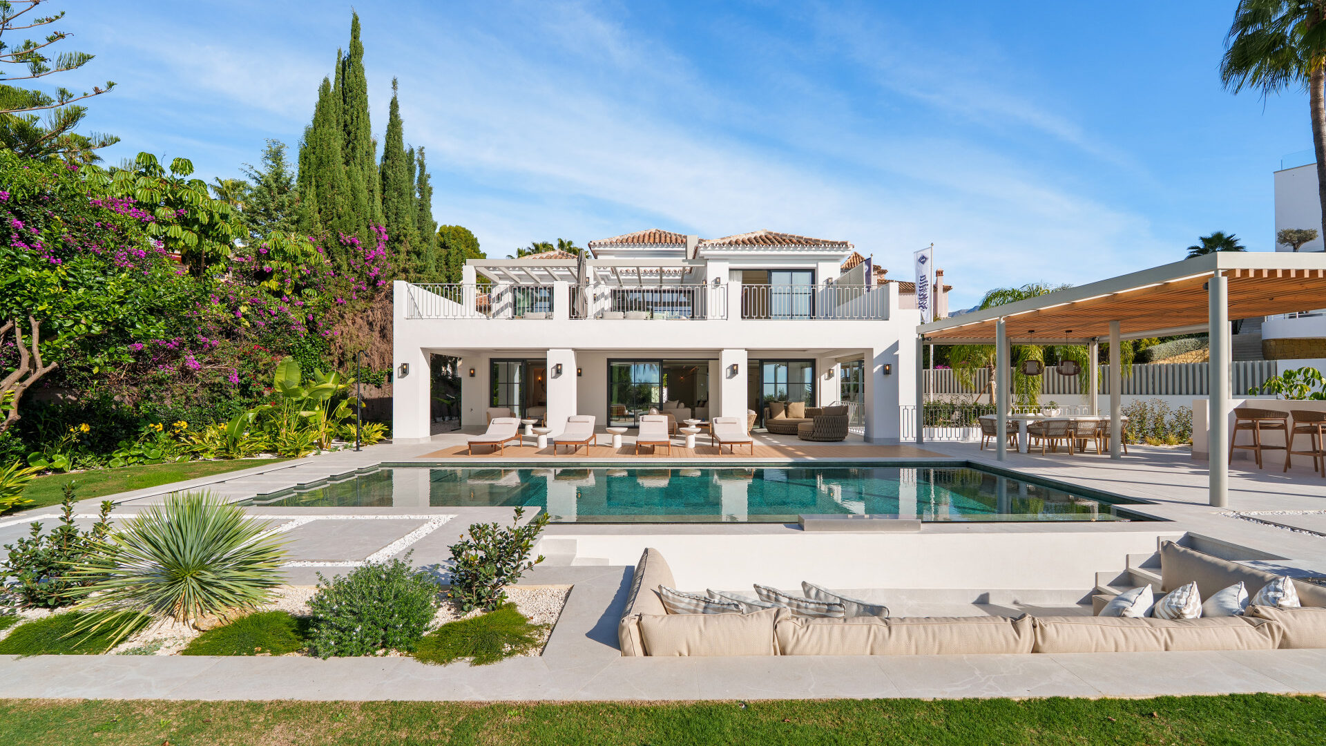 Villa in Benahavis — Ref. V5458