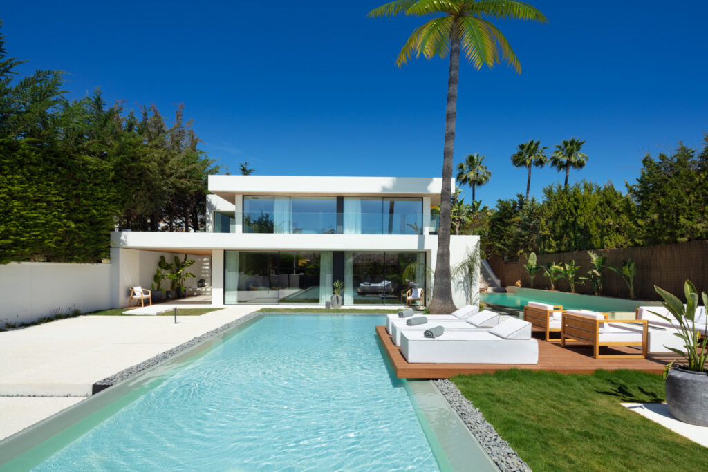 Villa in Marbella — Ref. V4592