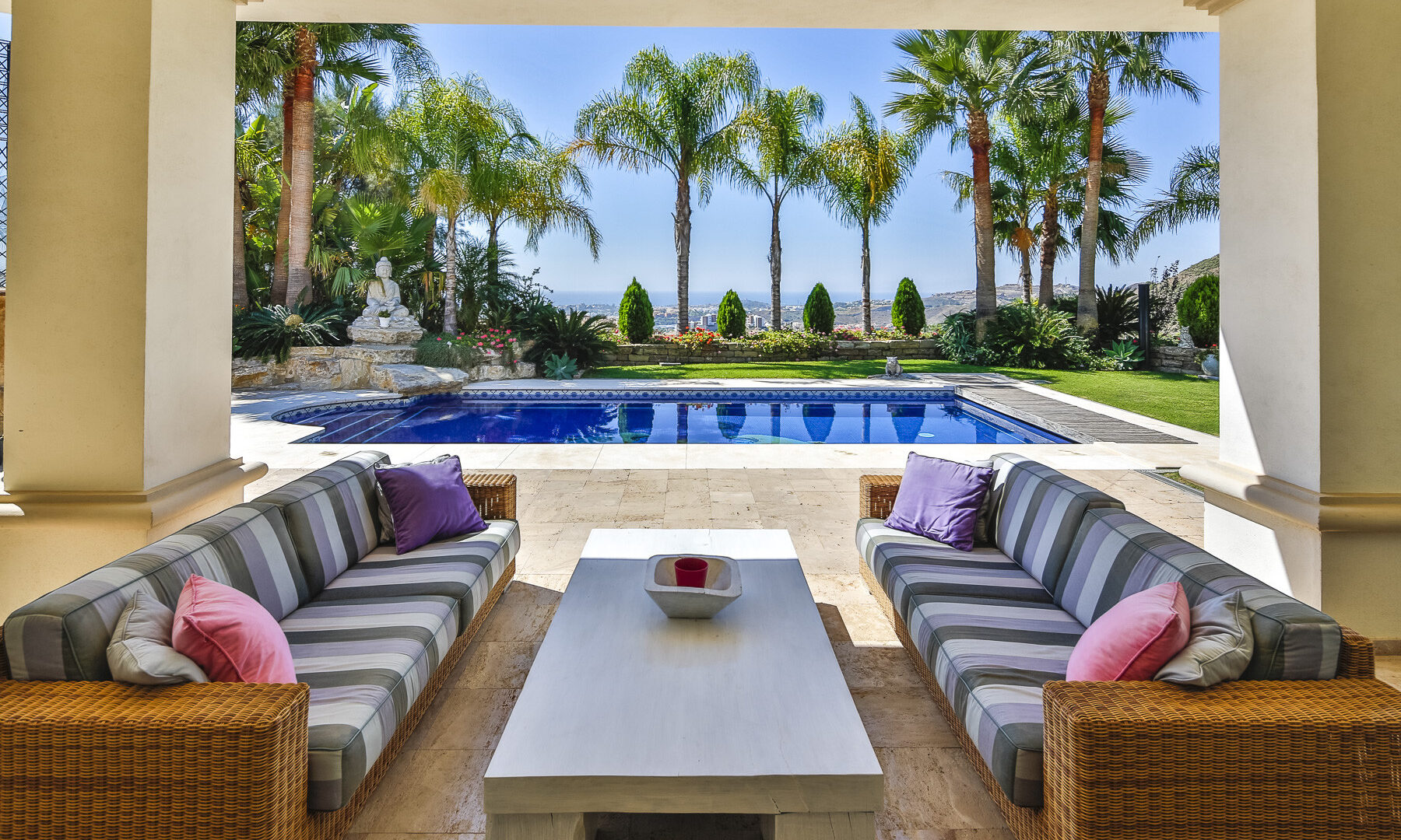 Villa in Benahavis — Ref. V4583